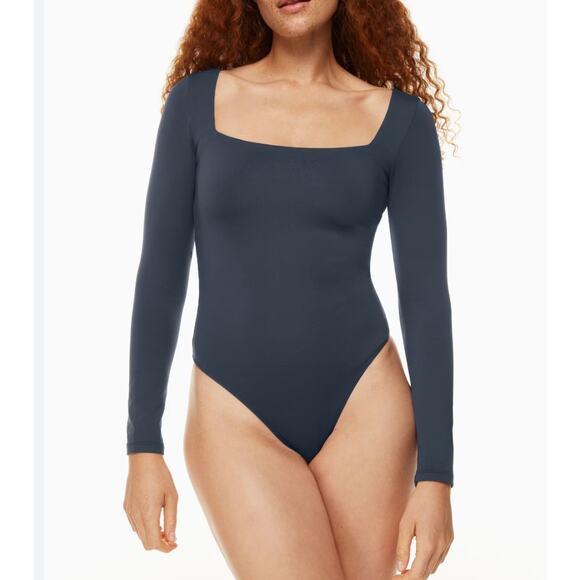 Aritzia babaton contour long sleeve bodysuit black Medium - Picture 1 of 5